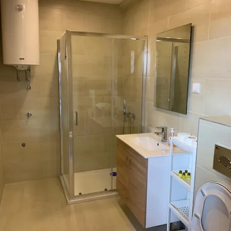 Apartment Apartments Djurkovac Alibi